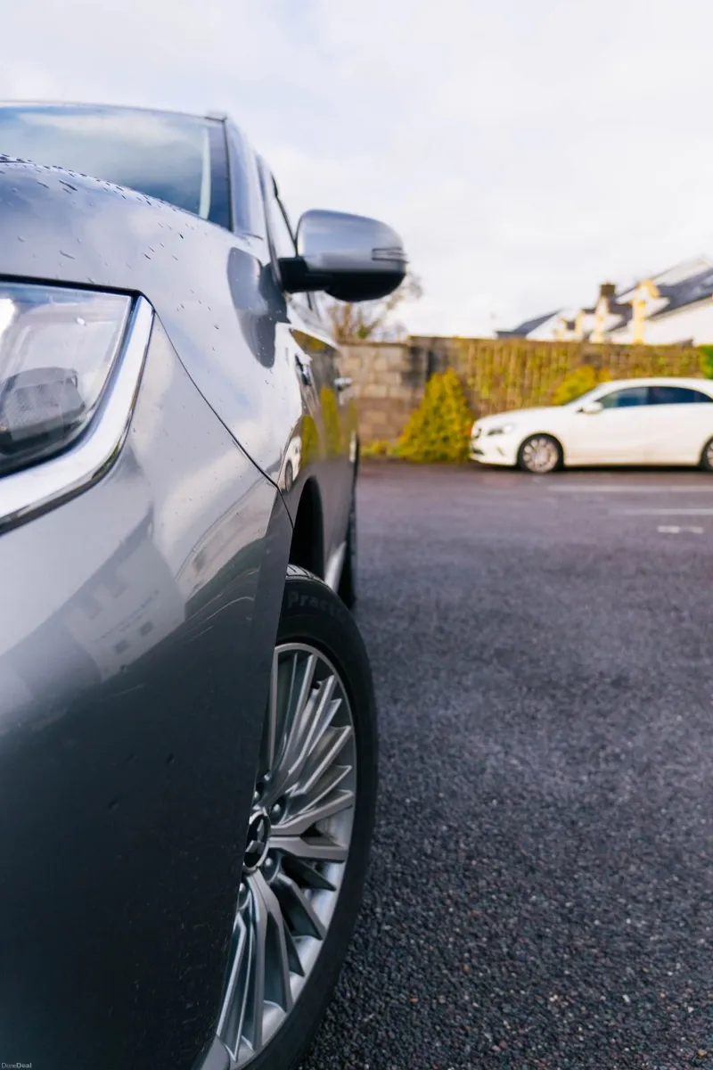 Mitsubishi Outlander PHEV - Image 3