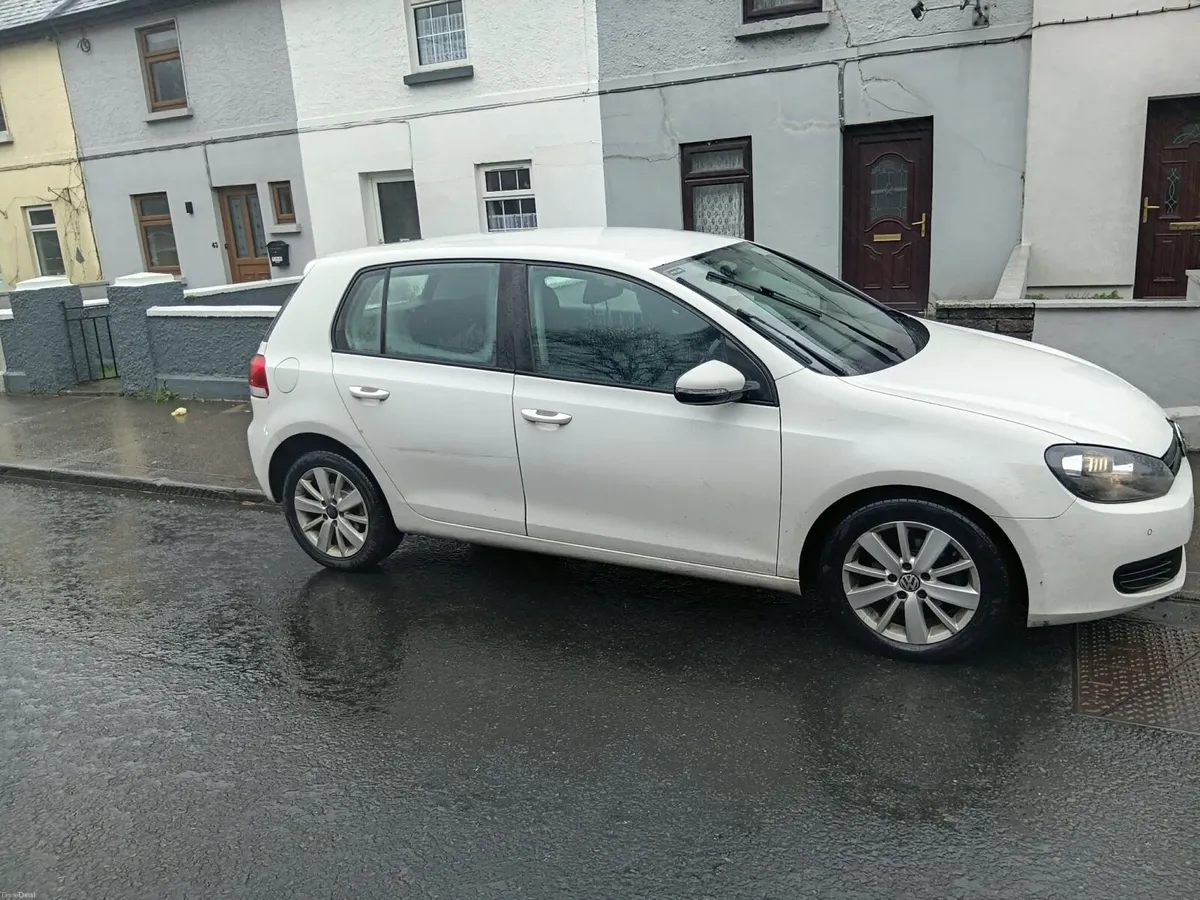2012 Volkswagen Golf NEW NCT - Image 2