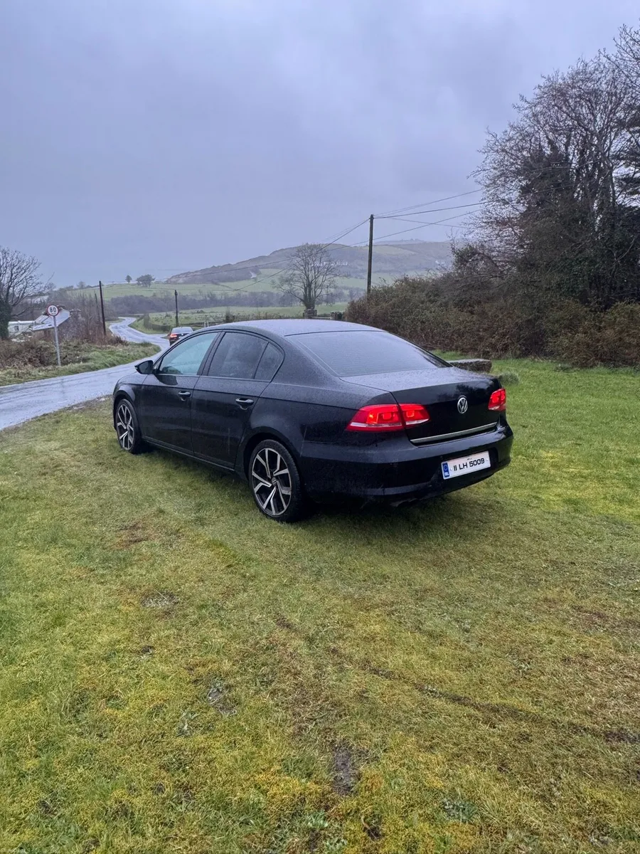 Volkswagen Passat Automatic - Image 4