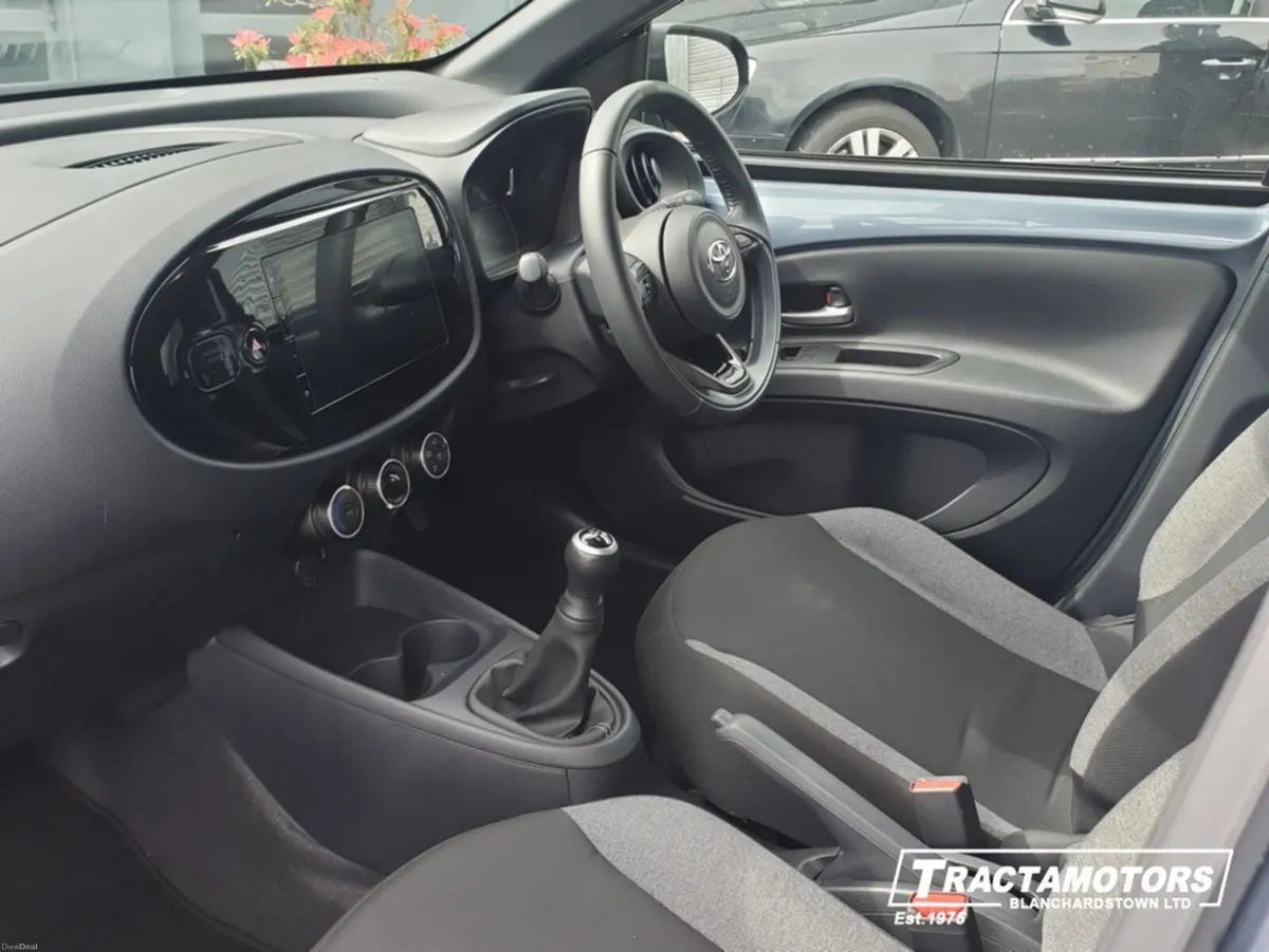 Toyota Aygo X PULSE - Image 4