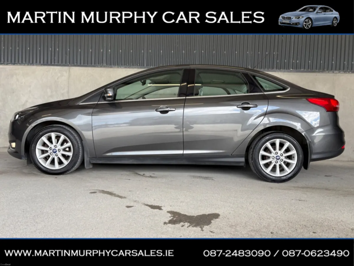 Ford Focus TITANIUM 1.5 TDCI * LOW KMS * - Image 3