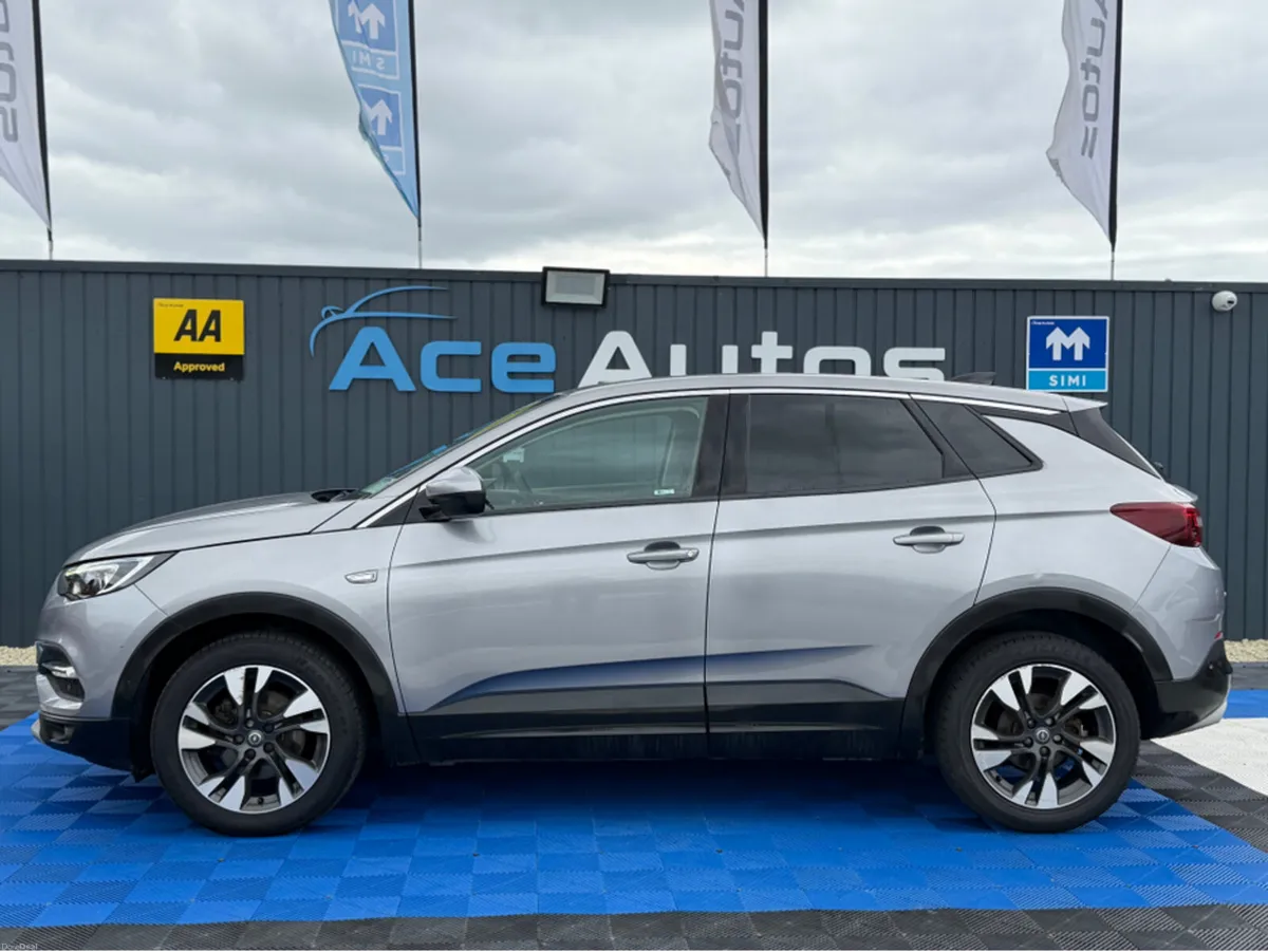 Opel Grandland X SRI 1.2L PETROL - MANUAL - 12M WA - Image 4