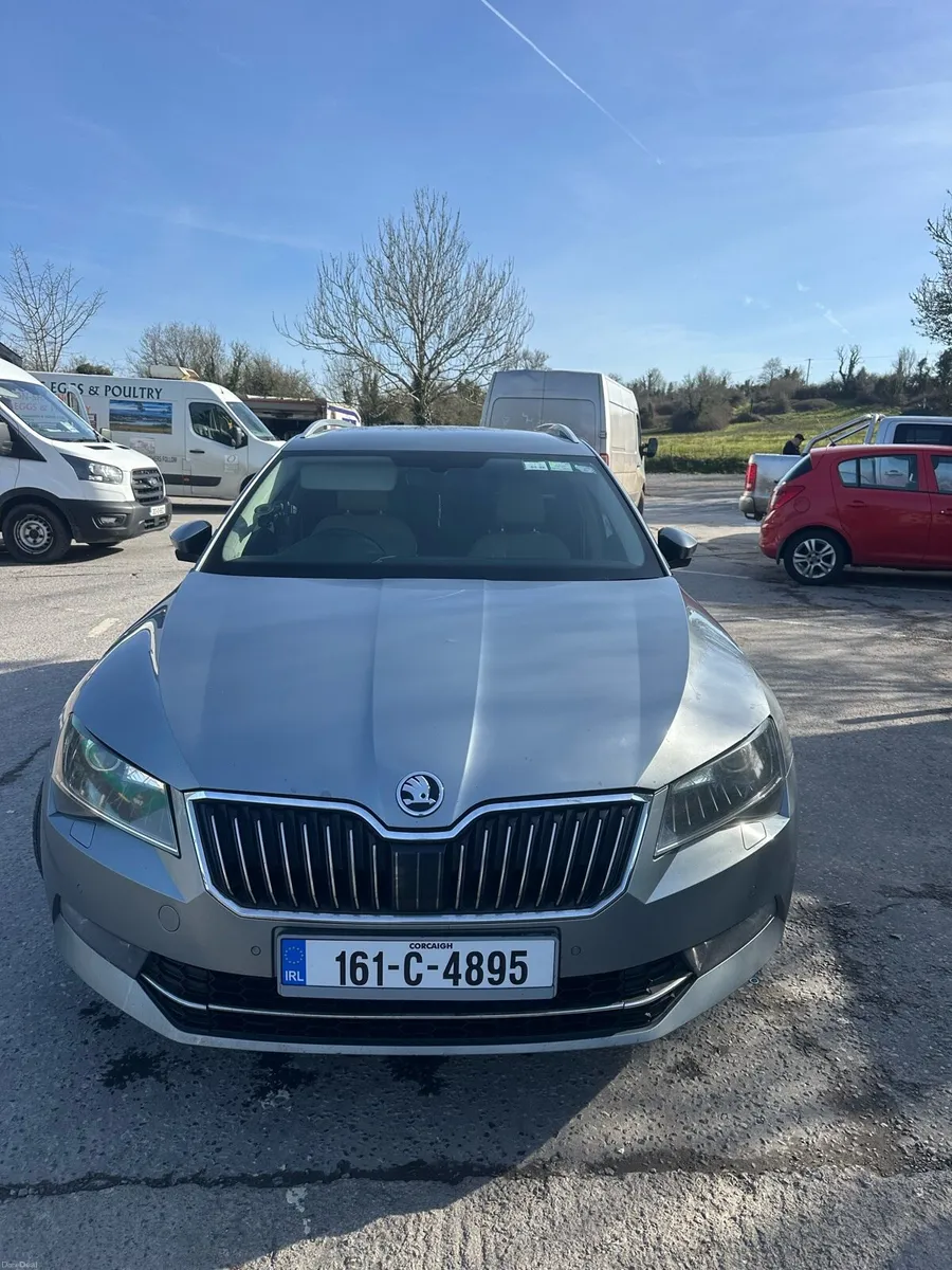 Skoda Superb 2.0 TDI Estate - Image 1