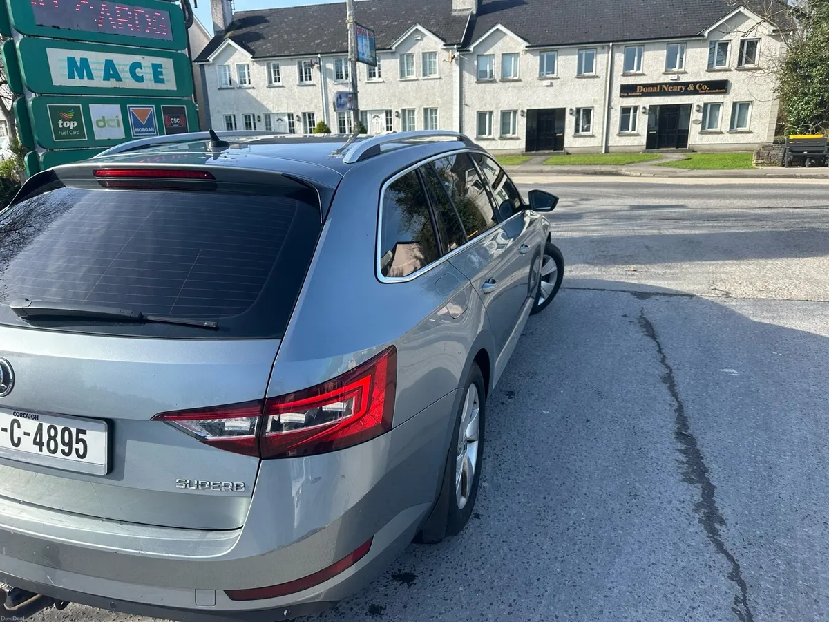 2016 Skoda Superb 2.0 TDI Estate - Image 5