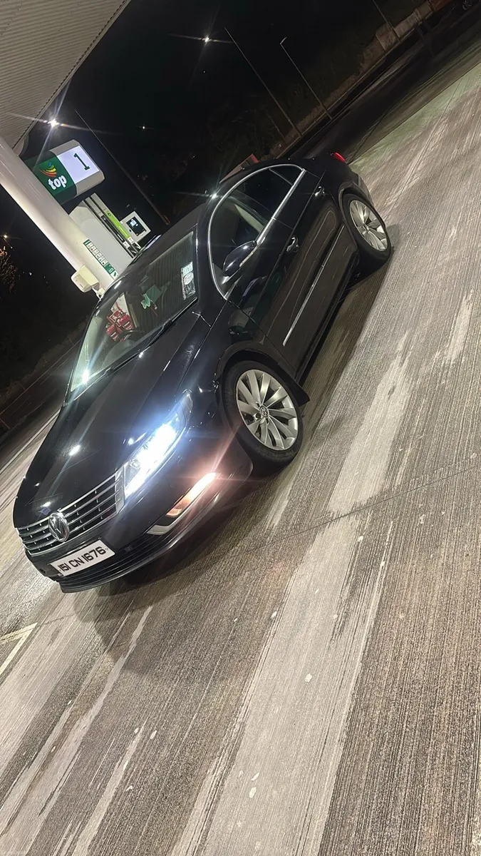 2015 Volkswagen Passat cc - Image 3