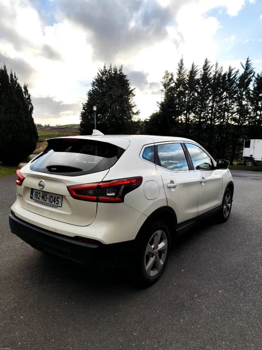 Nissan Qashqai 2018 – Economical, Ready to drive - Image 3