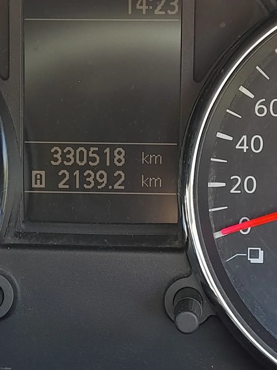 Nissan Qashqai 2012 - Image 2