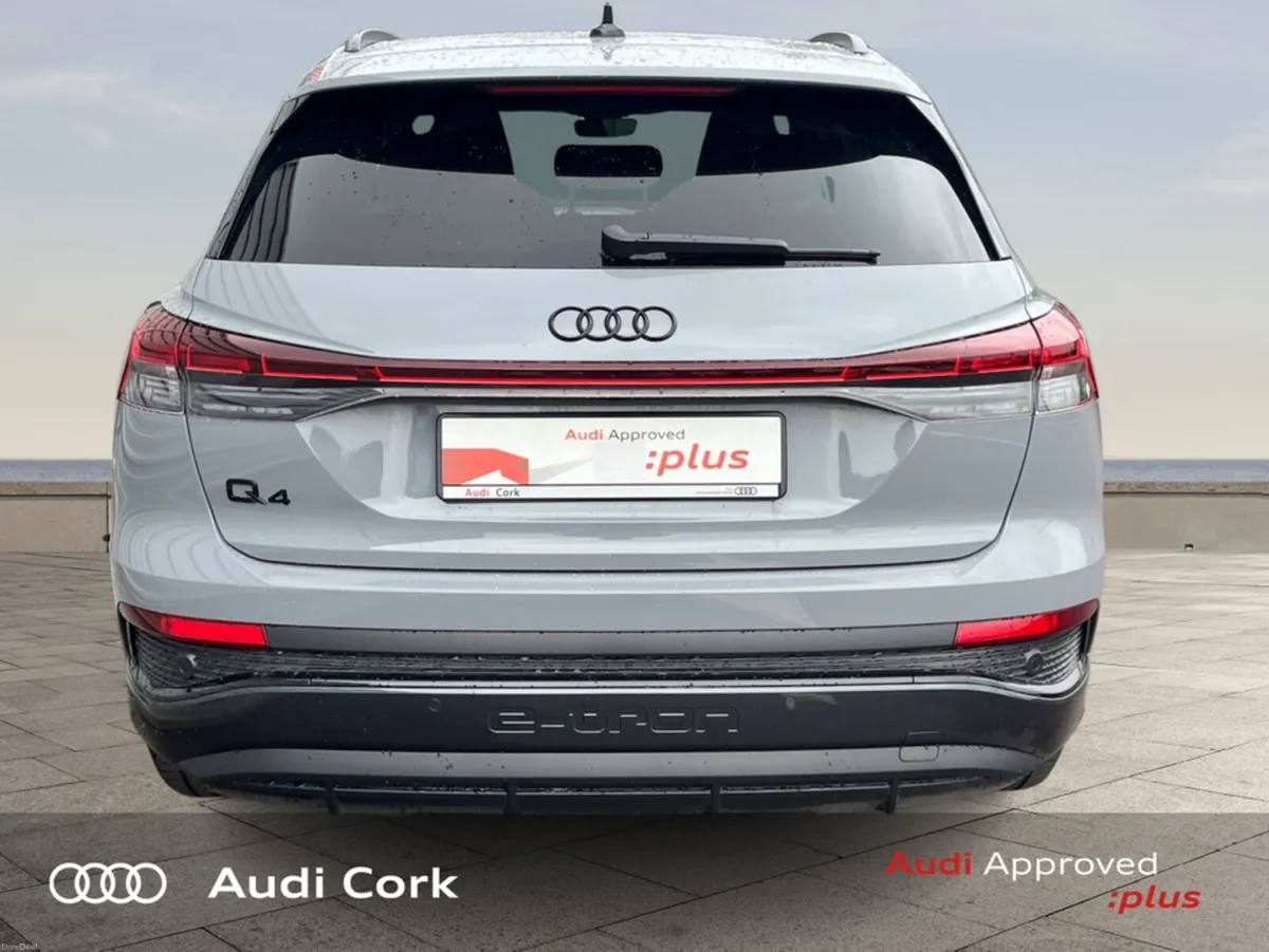 Audi Q4 e-tron E-TRON 40 S-LINE AUTOMATIC BLACK ED - Image 6