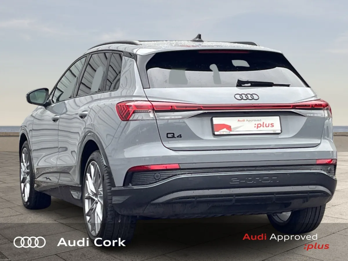 Audi Q4 e-tron E-TRON 40 S-LINE AUTOMATIC BLACK ED - Image 5