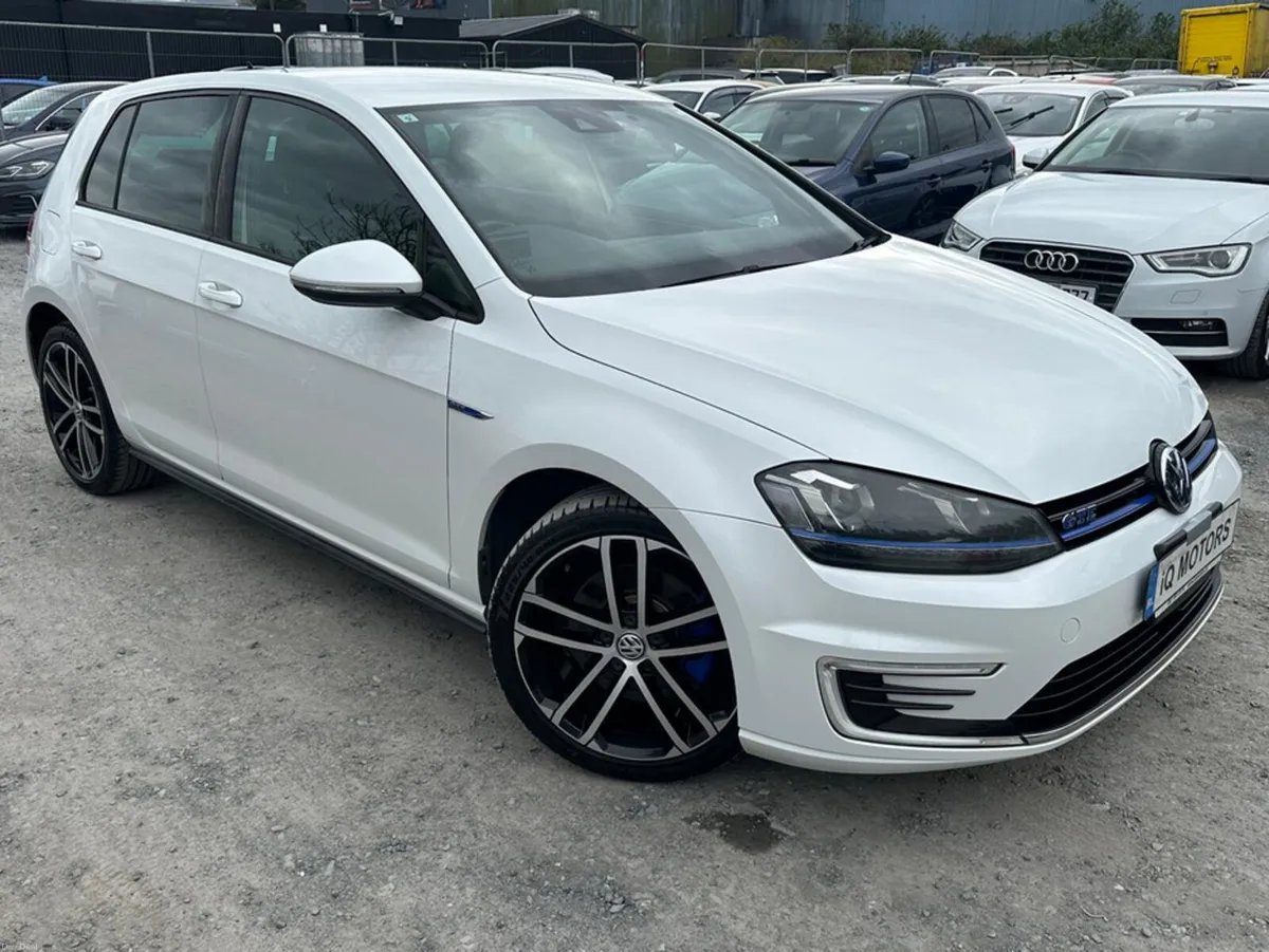 Volkswagen Golf GTE Automatic Petrol Plug-In-Hybri - Image 1