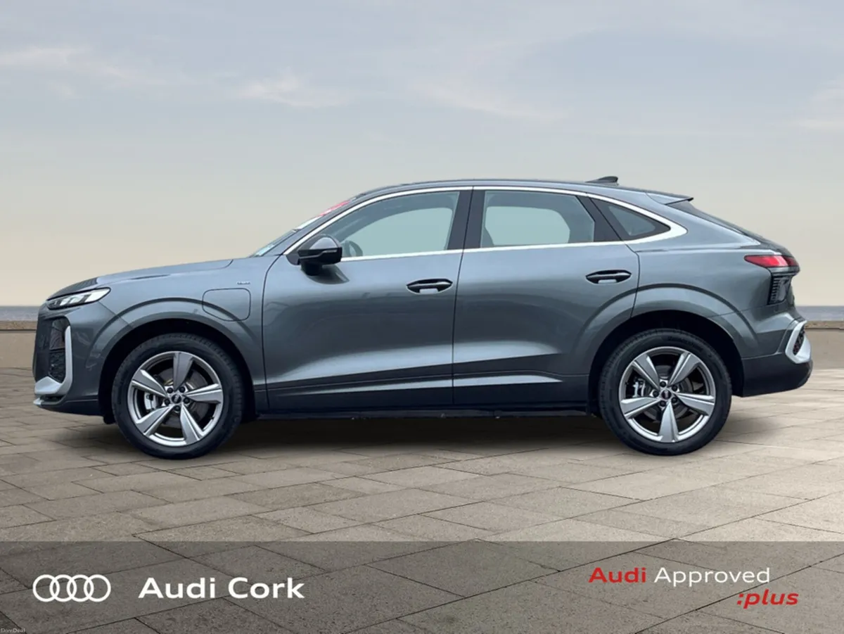 Audi Q3 Q3 SB E-HYBRID 270 HP S LINE - Image 4