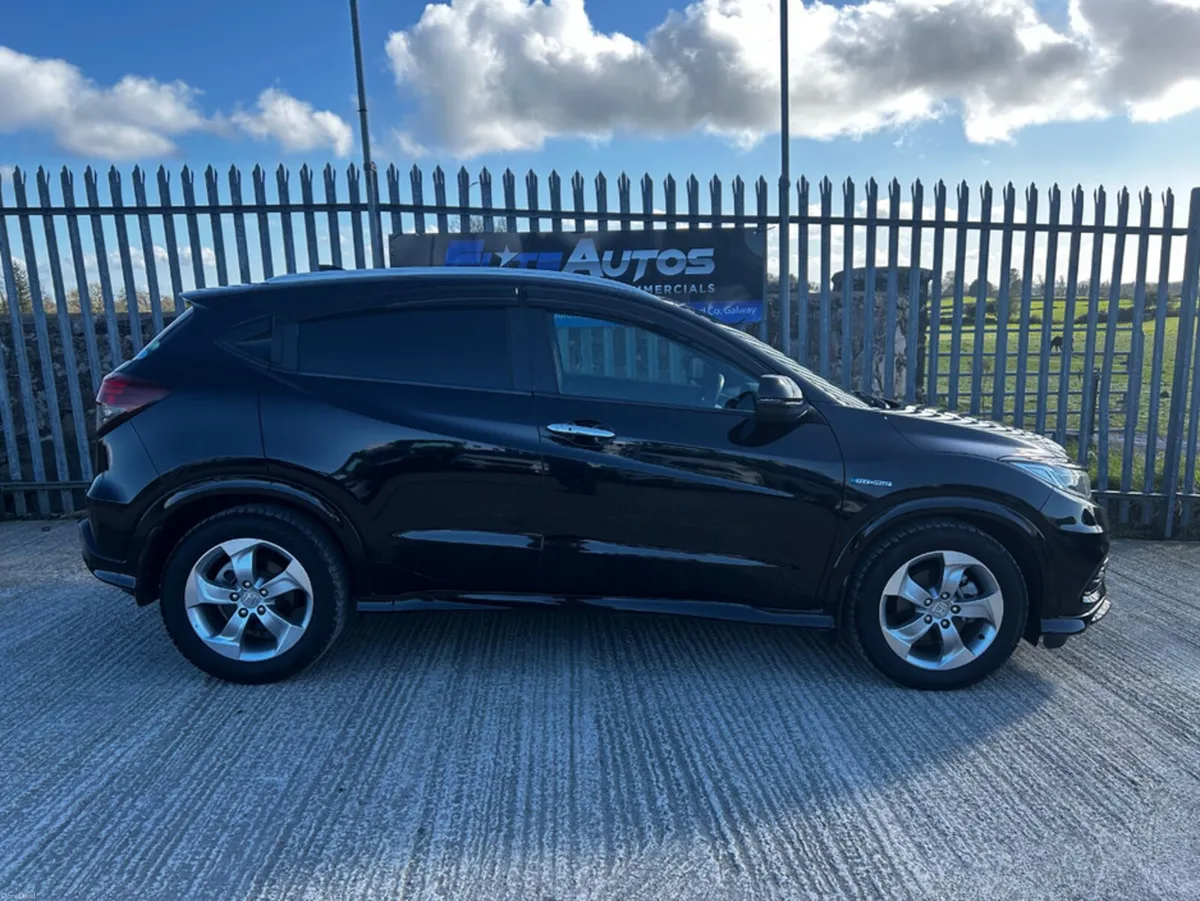 Honda Vezel Self Charging Hybrid RS - Image 6