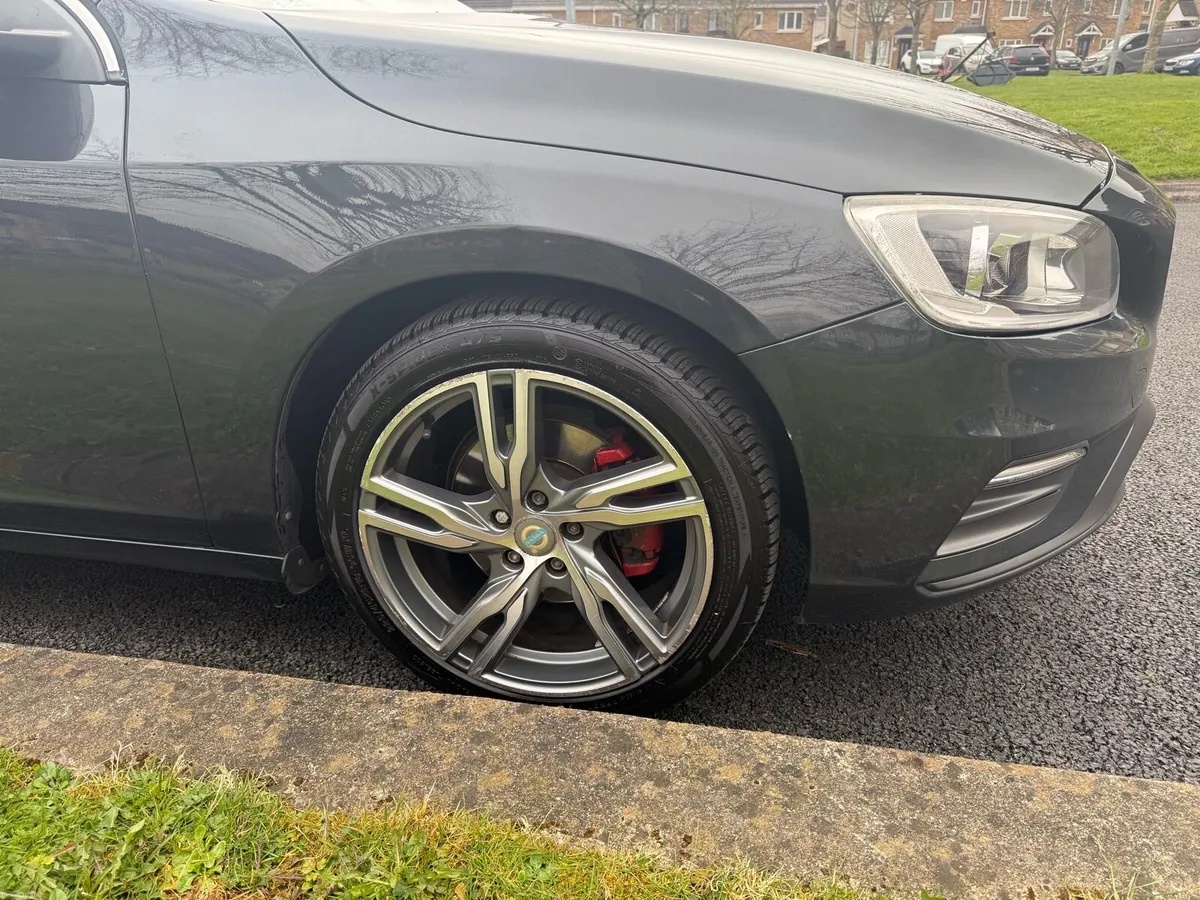 Volvo s60 design - Image 4