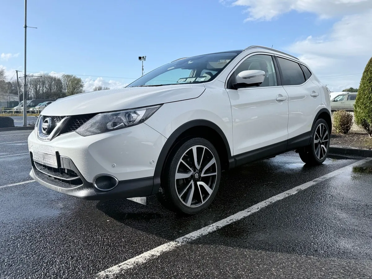 Nissan Qashqai Tekna - Image 2