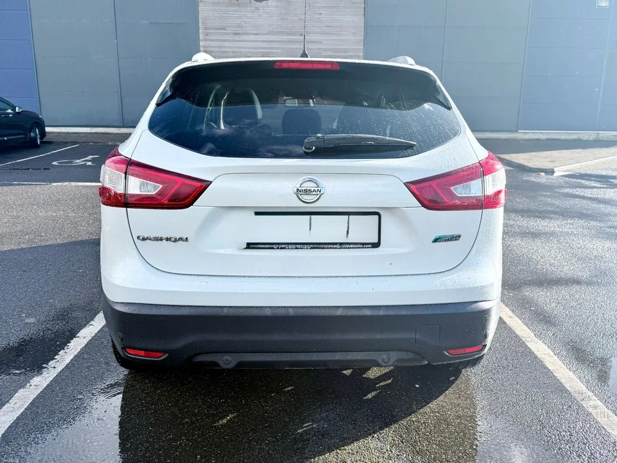 Nissan Qashqai Tekna - Image 4
