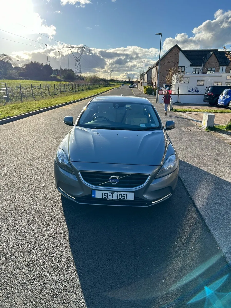 151 VOLVO V40 D2 €6,950 - Image 2