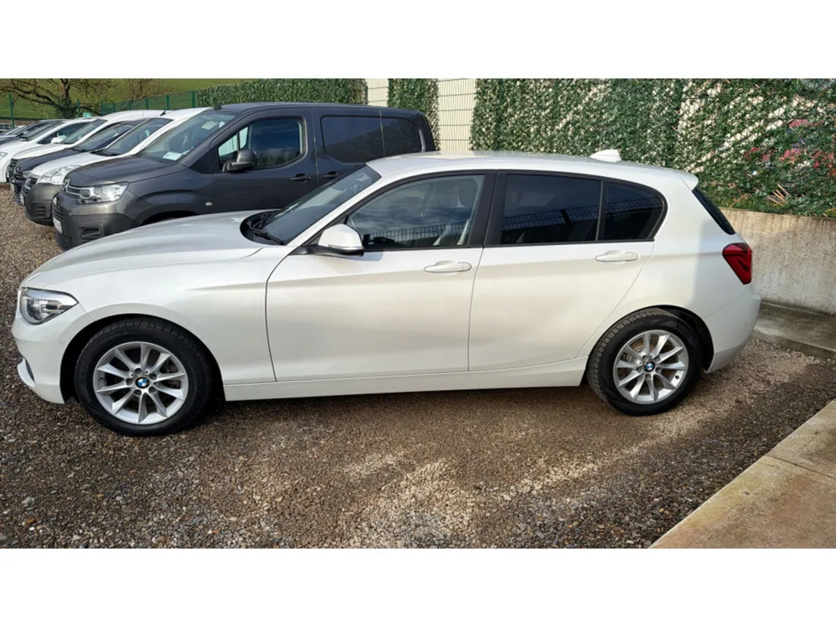 BMW 1-Series 118D LUXURY - Image 3