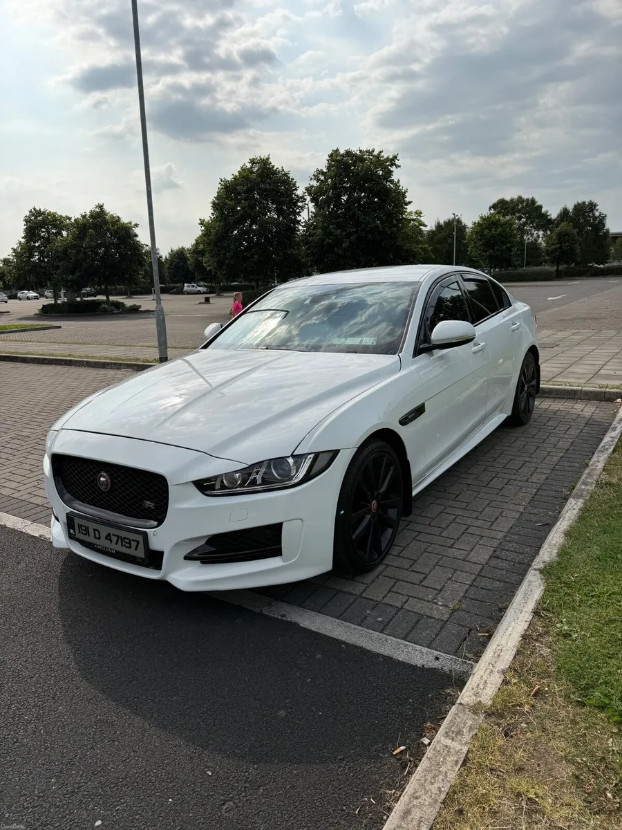 Jaguar XE 2019 - Image 3