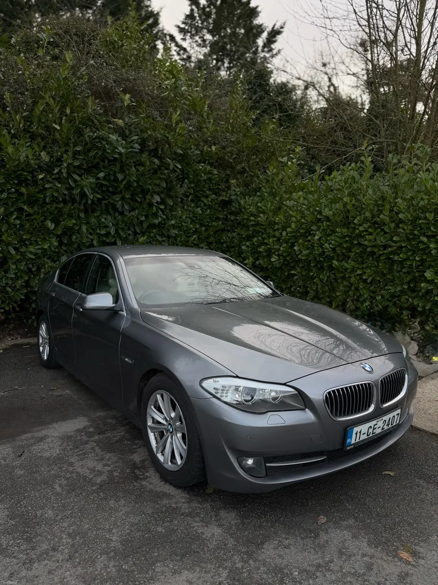 BMW 5 series - Image 1
