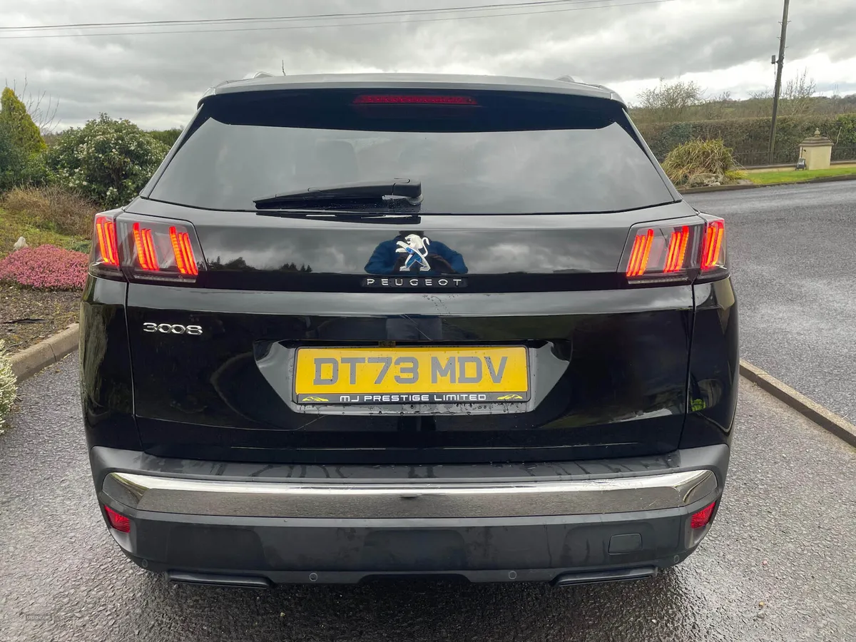 Peugeot 3008 DIESEL ESTATE - Image 2