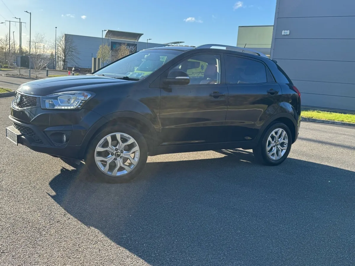 SSANGYONG  KORANDO - Image 4