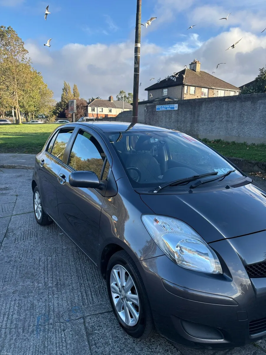 TOYOTA YARIS TR 1.3 - Image 3