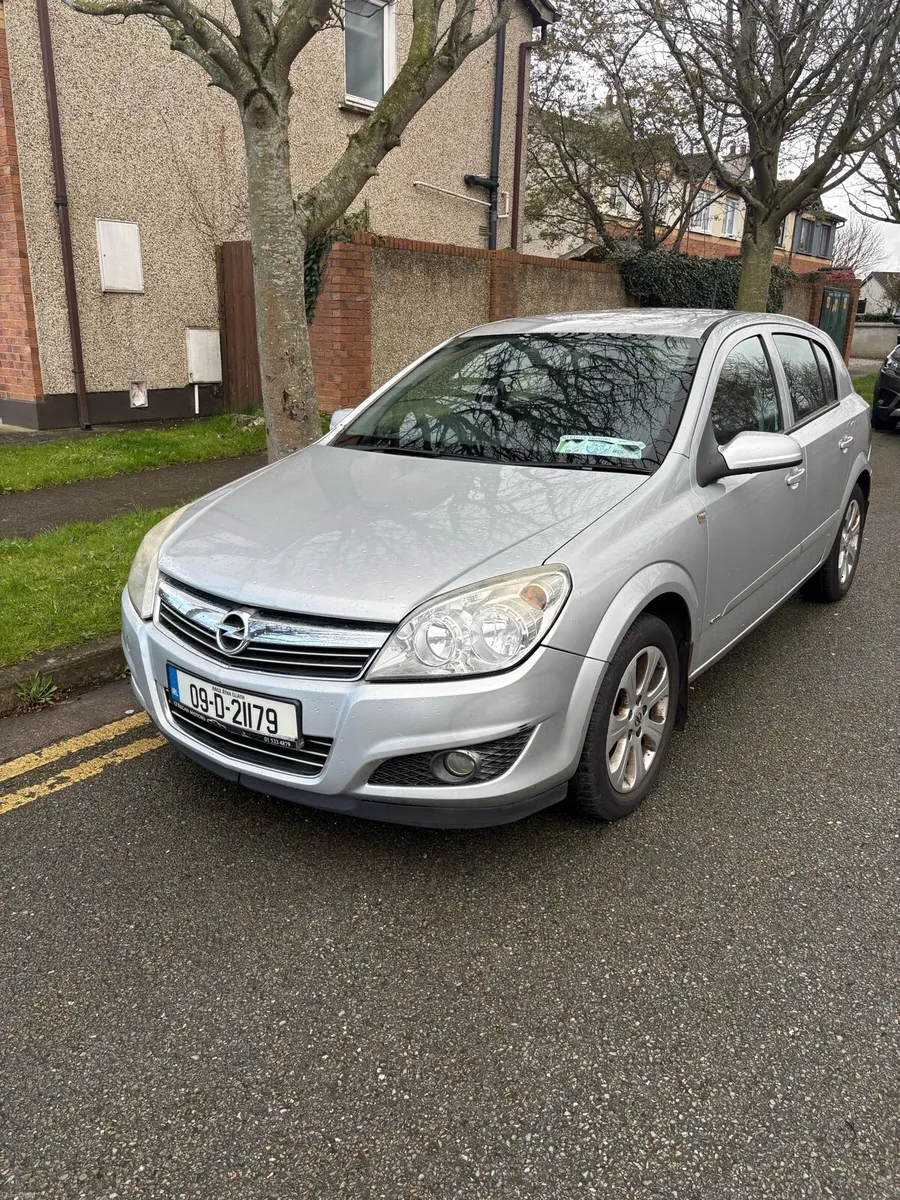 Opel Astra - Image 1