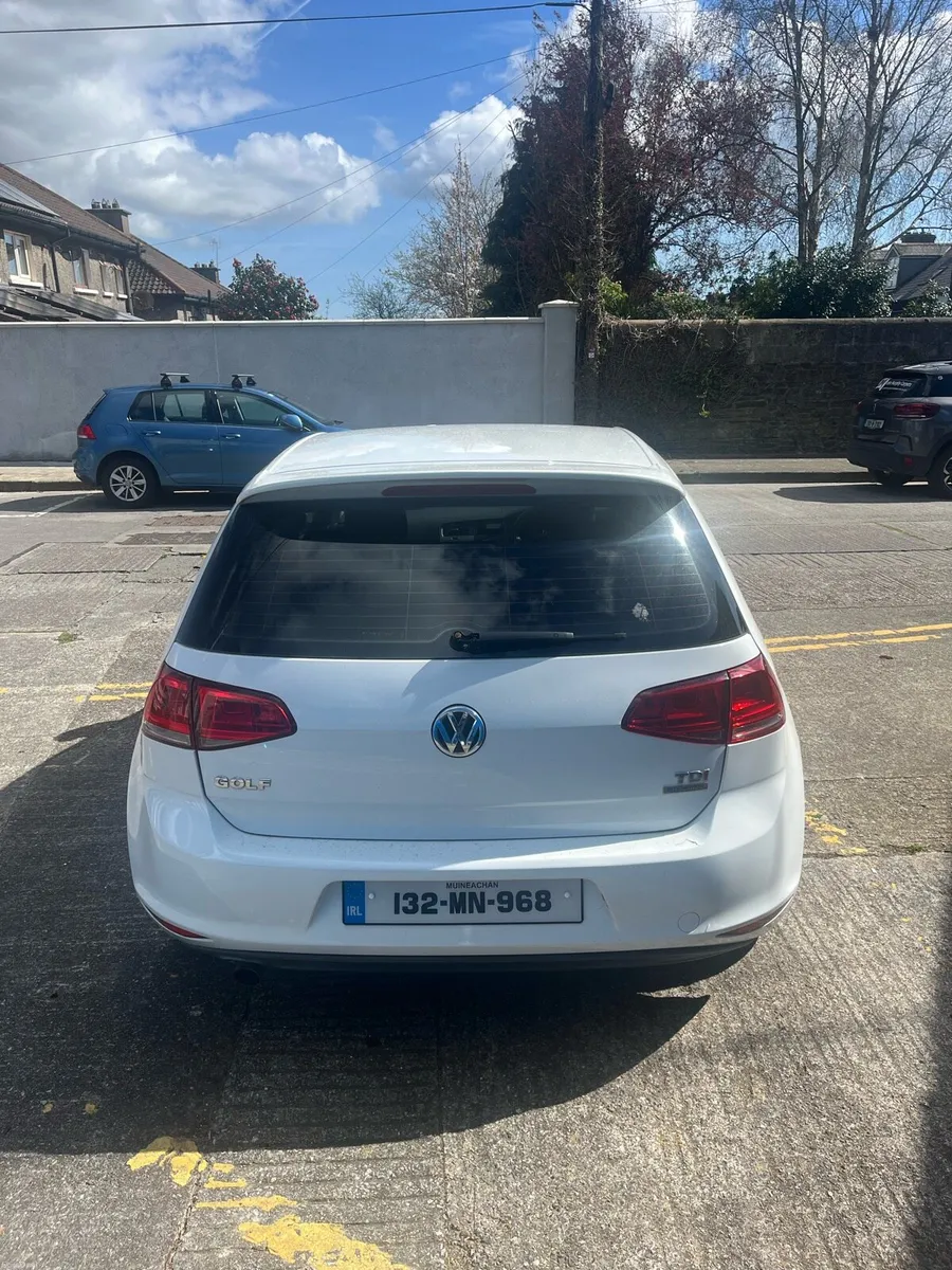 VOLKSWAGEN GOLF 1.6 TDI SE BLUEMOTION - Image 3