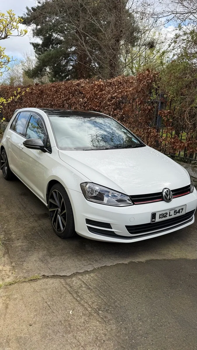 Volkswagen Golf 2013 - Image 1