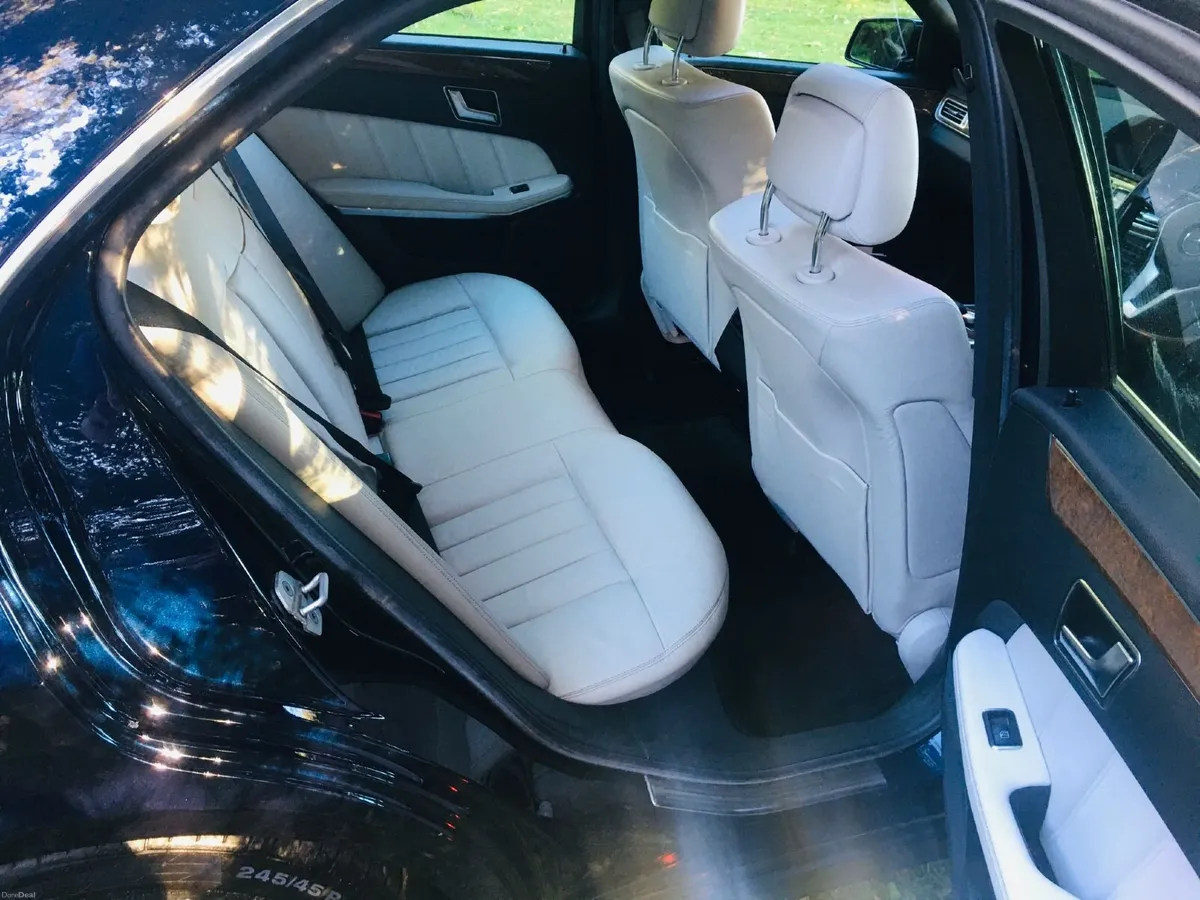 Mercedes-Benz E-Class 2013 - Image 4