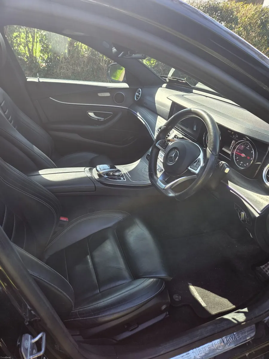 Mercedes-Benz E-Class 2018 - Image 4