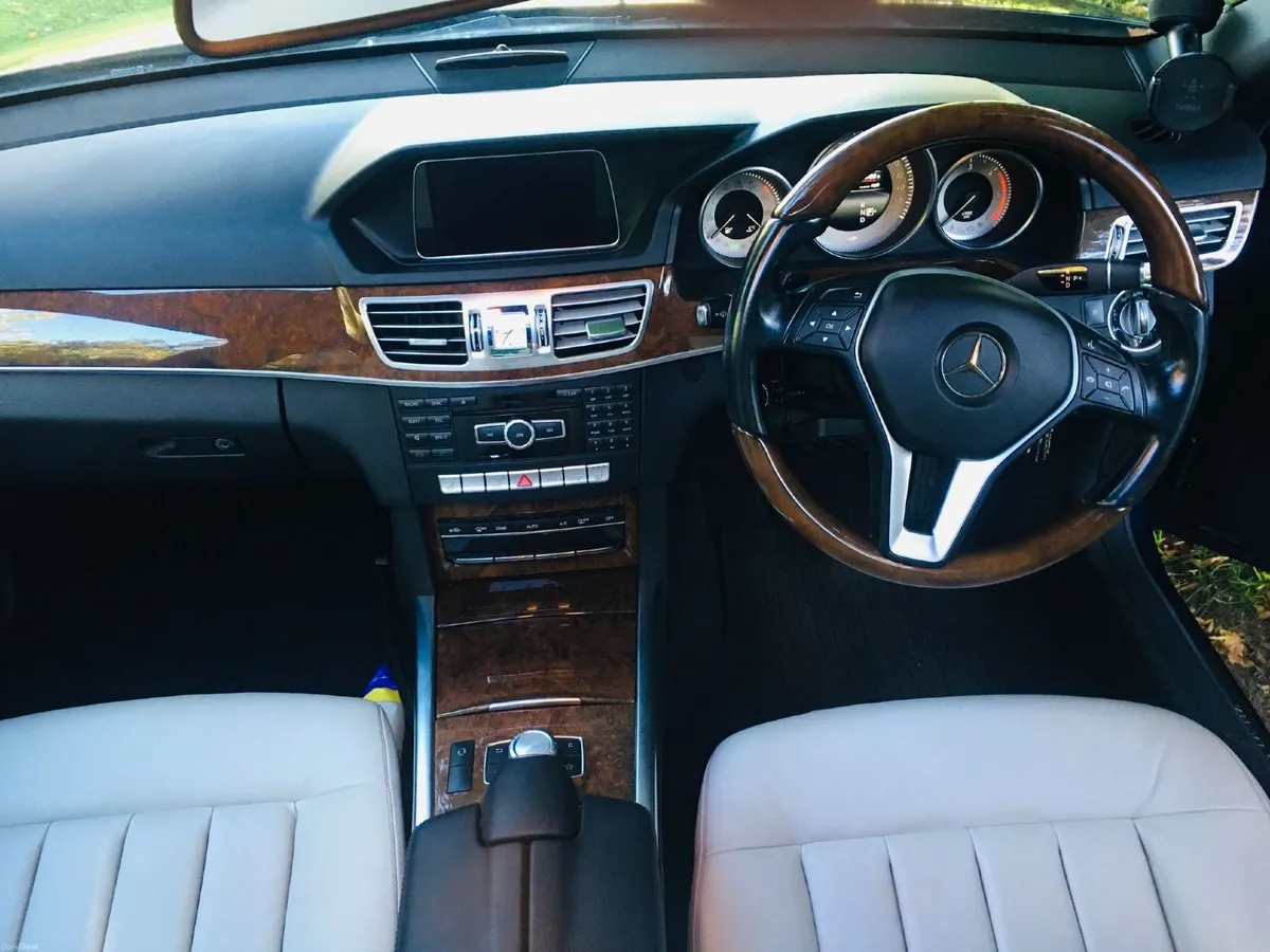 Mercedes-Benz E-Class 2013 - Image 1
