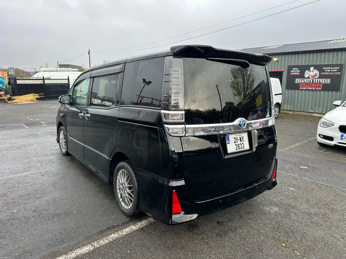 2021 Toyota Voxy 1.8L Automatic Hybrid Low Miles - Image 3