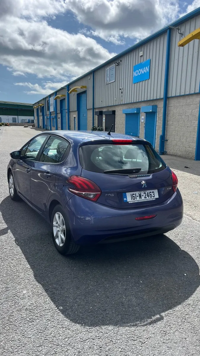 Peugeot 208 2016 - Image 4