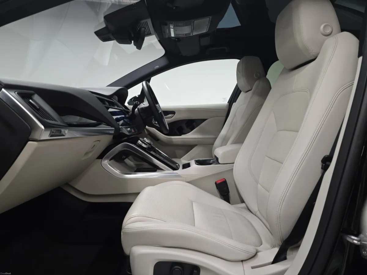 Jaguar I-PACE Estate Special Editions Black - Image 3