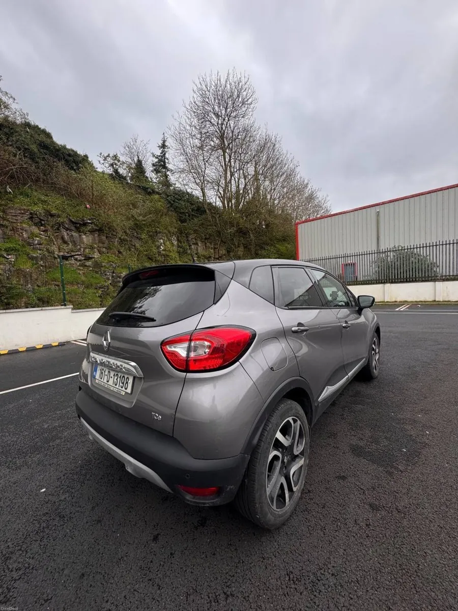 Renault Captur 2016 - Image 2
