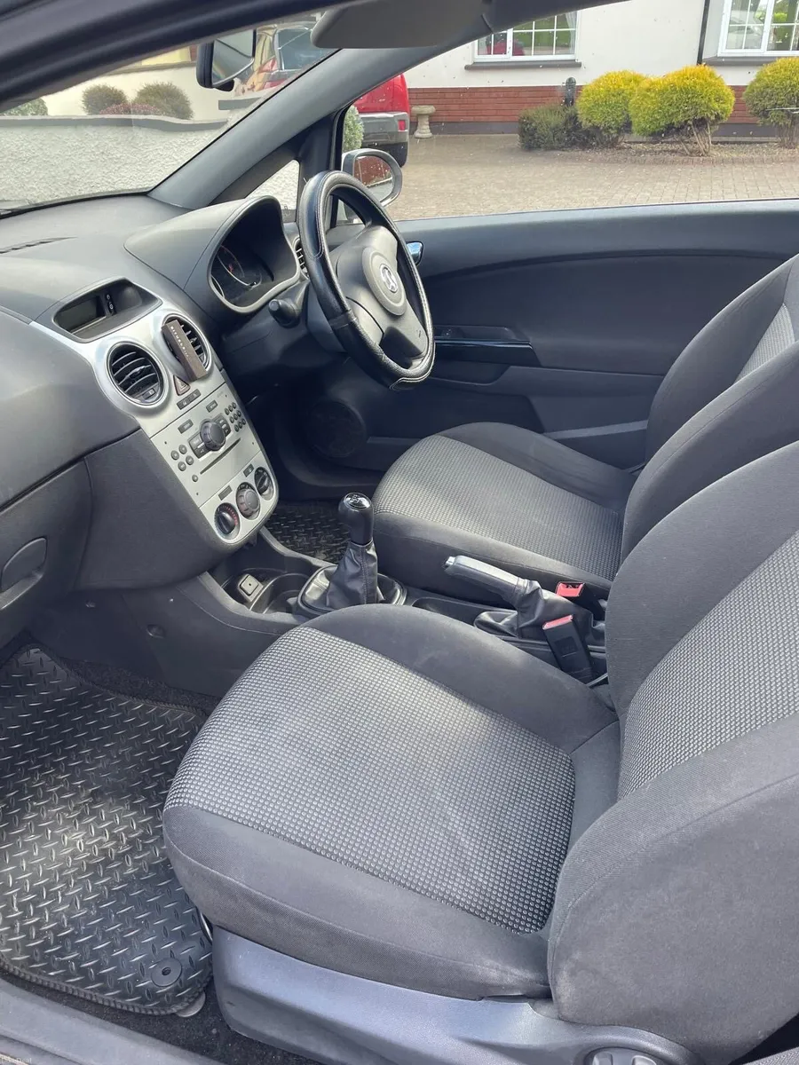 2012 Vauxhall Corsa - Image 4