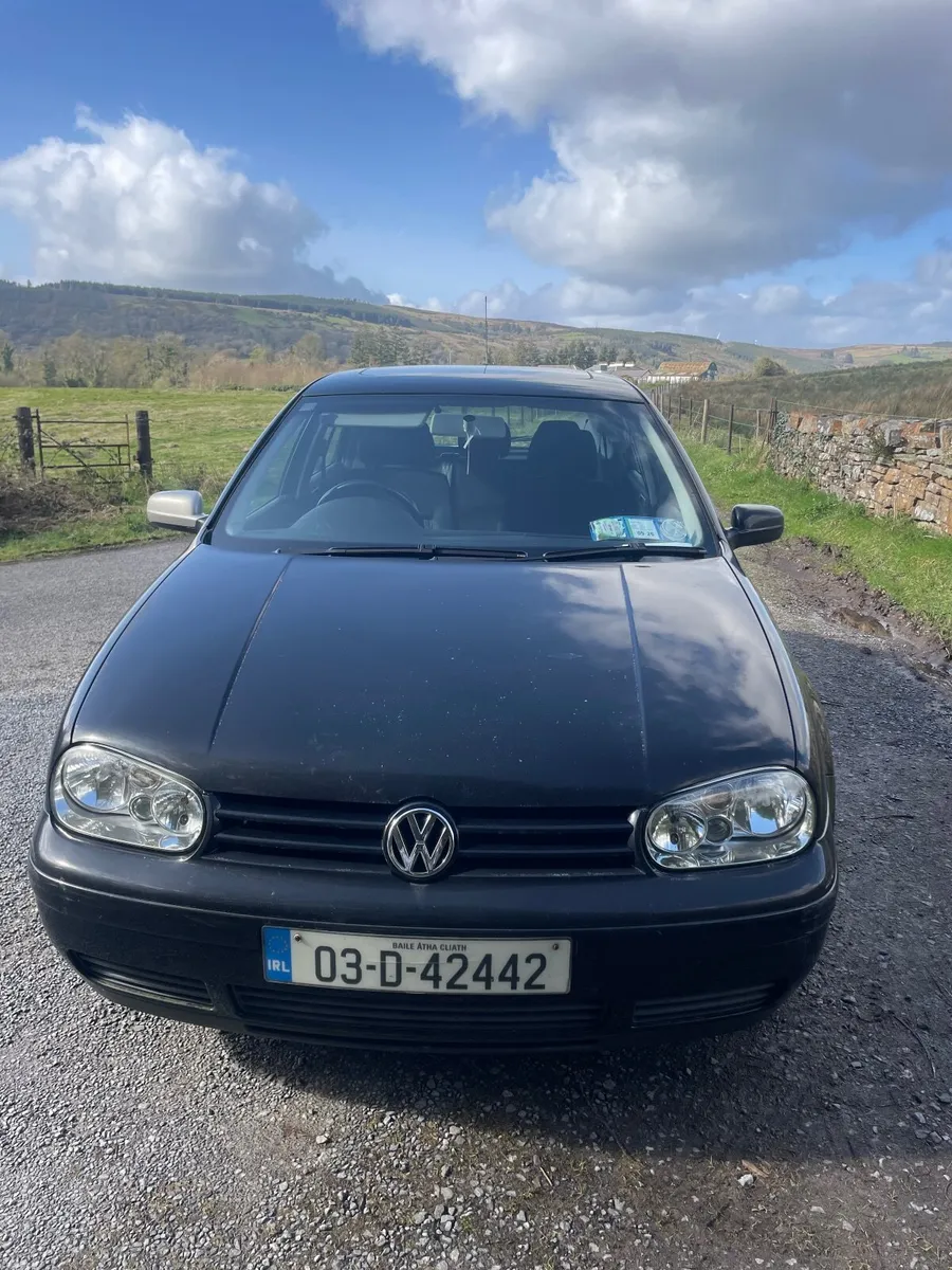 Volkswagen Golf 2003 - Image 1
