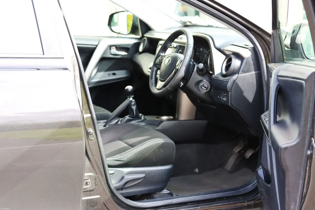 151 Toyota RAV4 (Toyota Engine) - Image 4