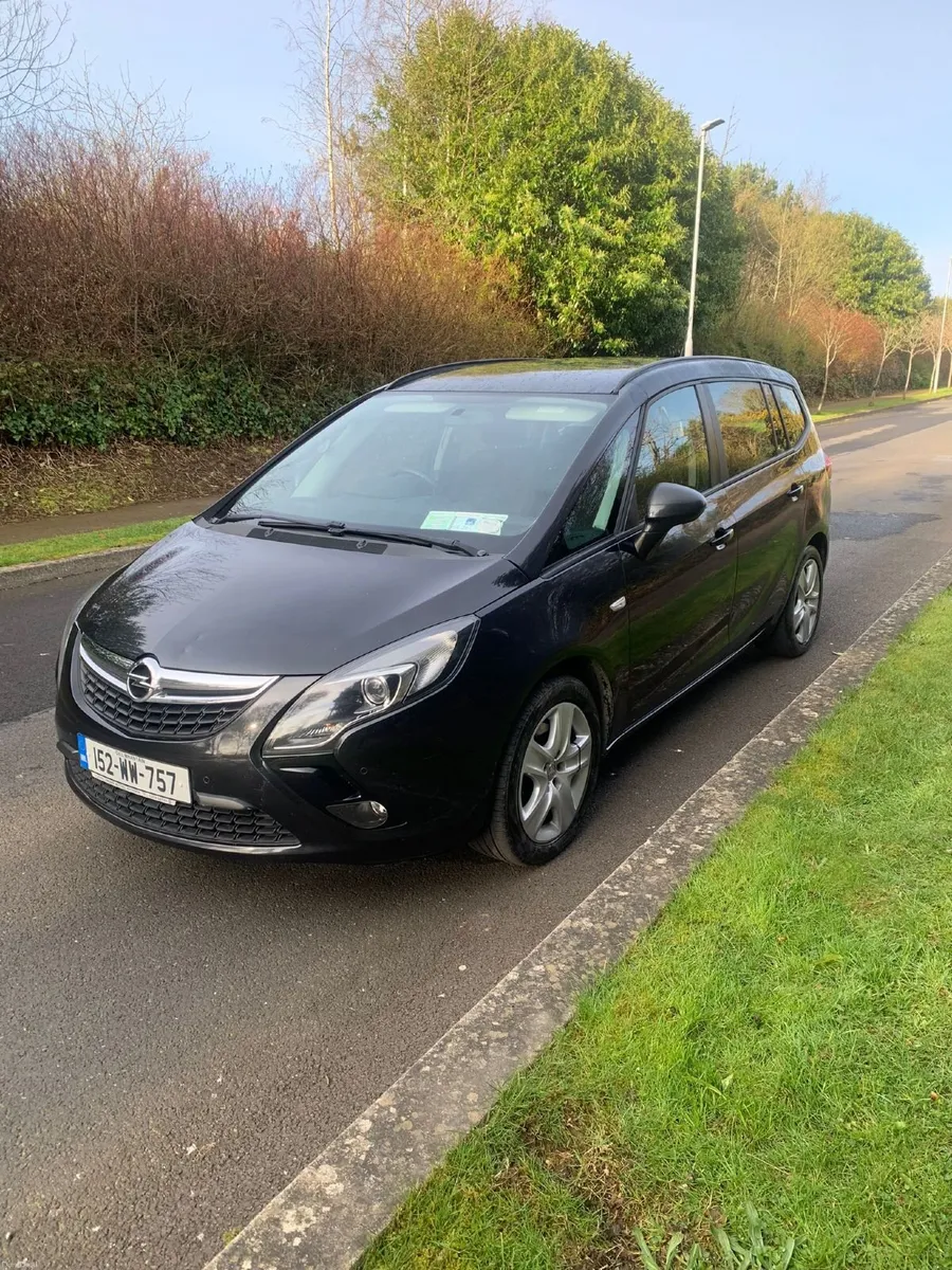 Opel Zafira 2015 - Image 1