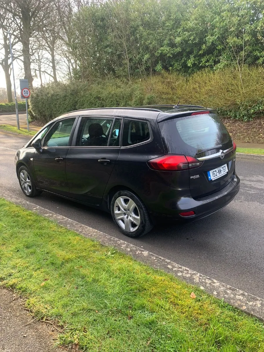 Opel Zafira 2015 - Image 2