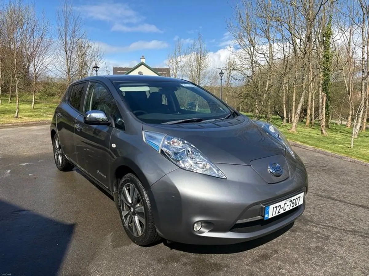 2017 Nissan Leaf - Image 1