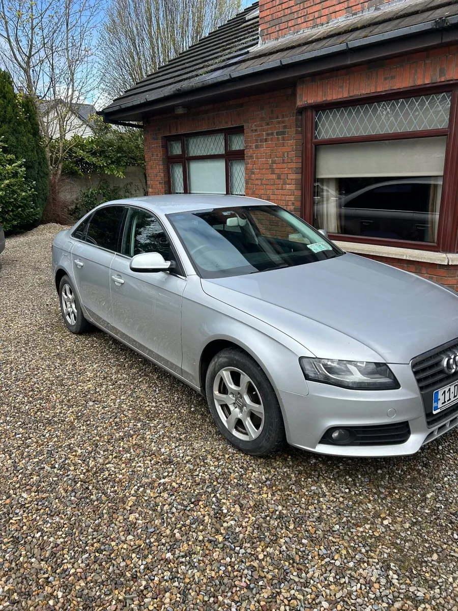 Audi A4 2011 - Image 2