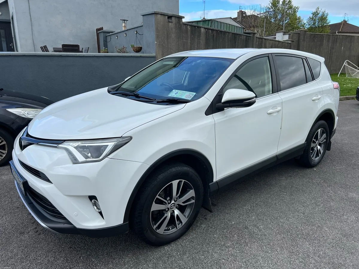 Toyota RAV4 D4D Business Edition TSS - Image 4