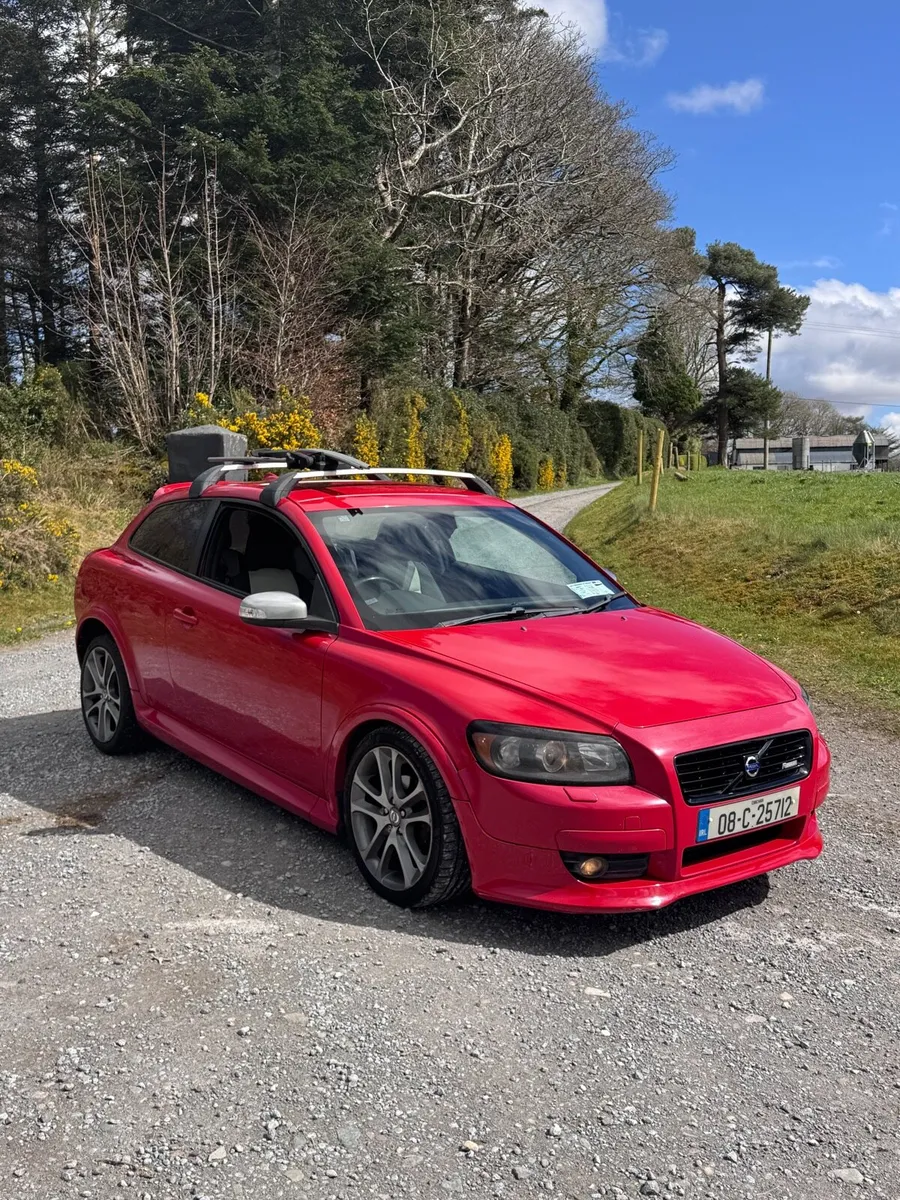 Volvo c30 r design - Image 1