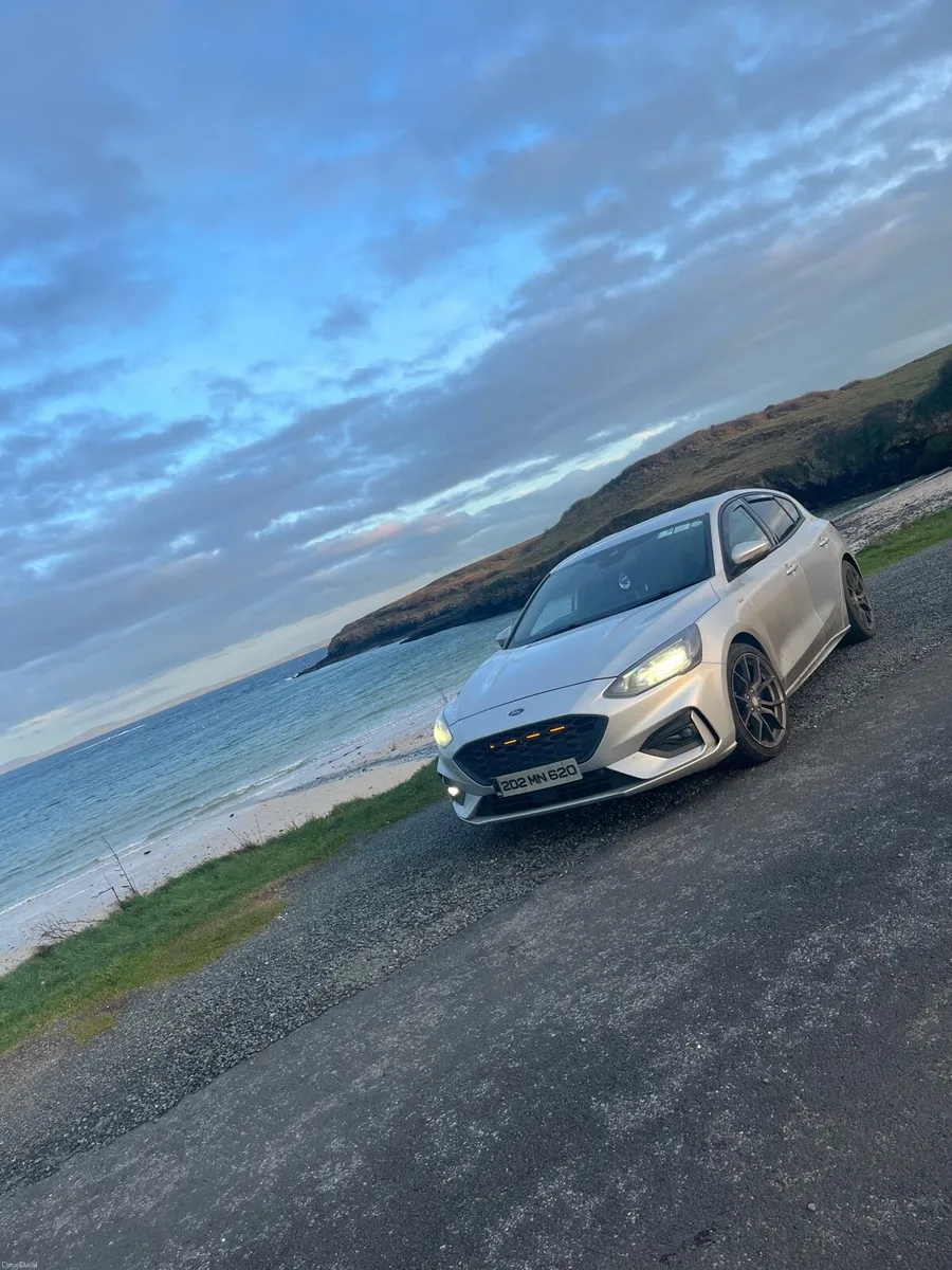 Ford Focus - Image 2