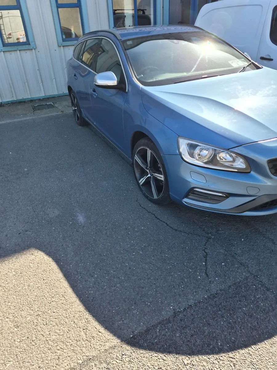 Volvo V60 2014 - Image 2