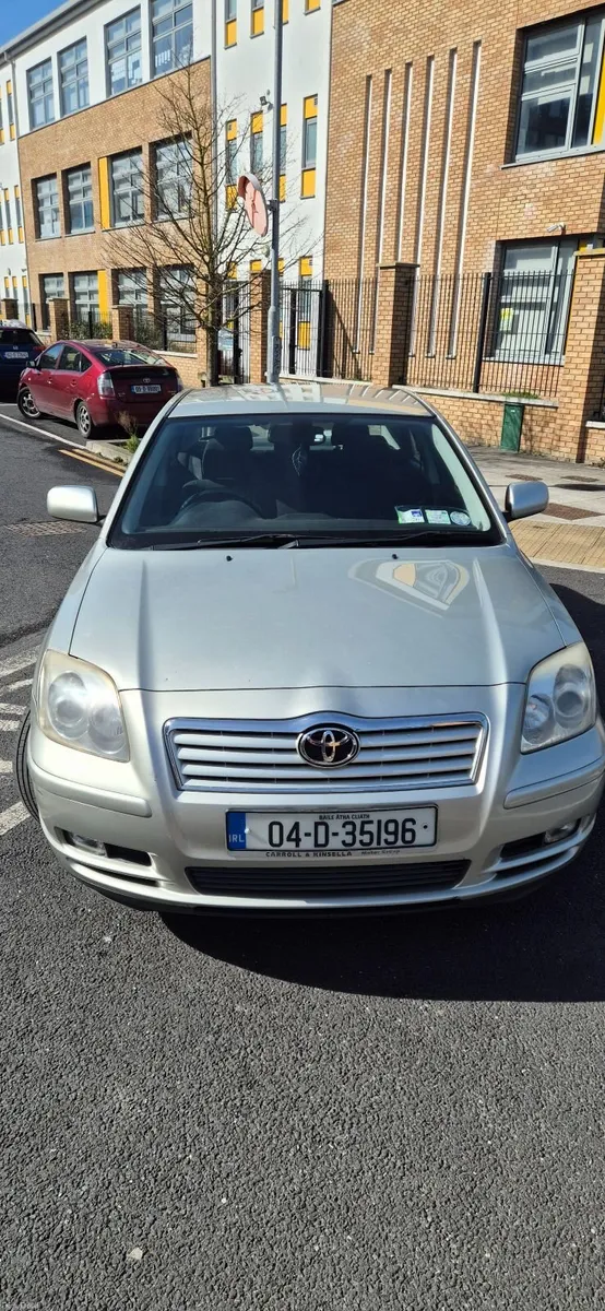 Toyota Avensis 2004 - Image 2