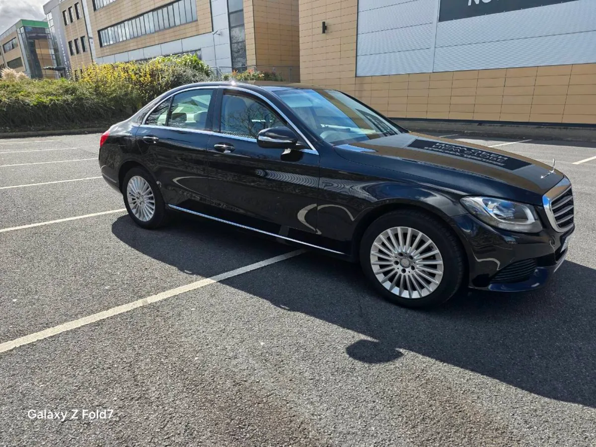 Mercedes C200 Bluetec Exclusive - Image 2