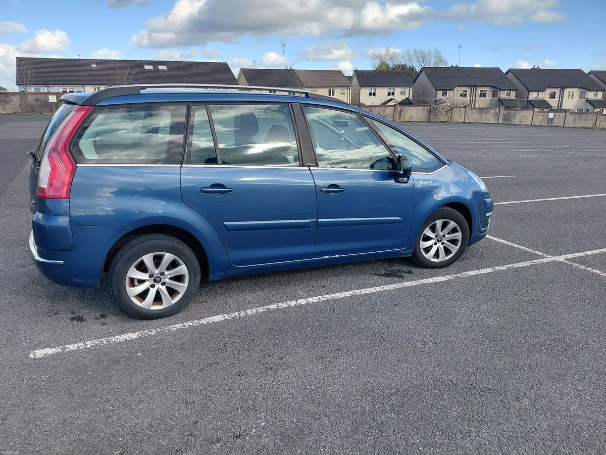 Citroen C4 Picasso 2011 - Image 1